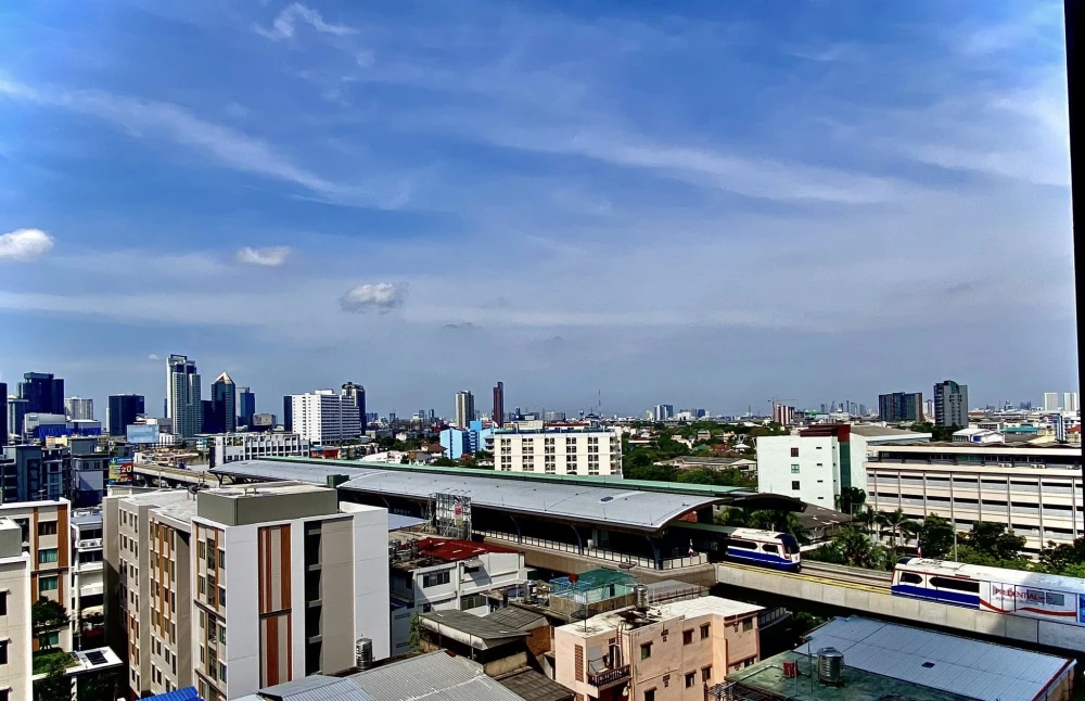 For sale/rent: Knightsbridge Kaset Society. Nice unit with city view, fully furnished and equipped. Book now!