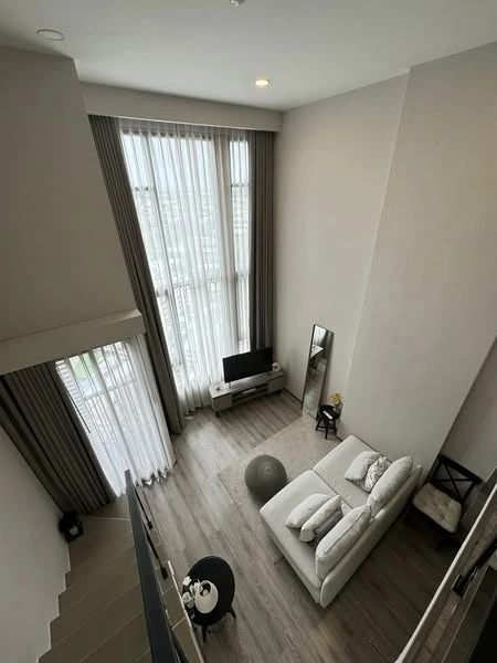 For rent: Knightsbridge Kaset Society, high ceiling room, airy, lots of usable space, complete facilities, hurry and book now!