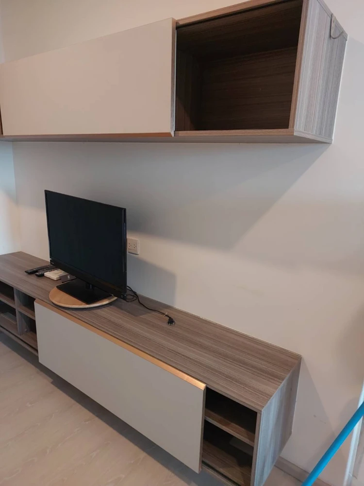 For rent: Knightsbridge Phaholyothin-Interchange, 11th floor, nice, fully furnished unit. Book now!