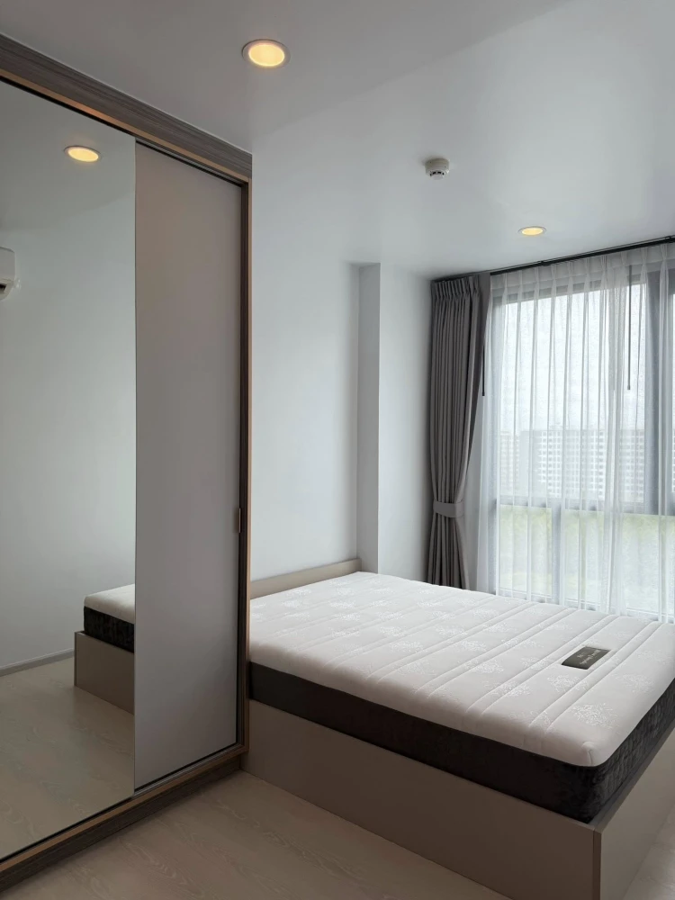 Knightsbridge Phaholyothin-Interchange for rent, a lovely room with complete furniture and appliances. Hurry and reserve now!