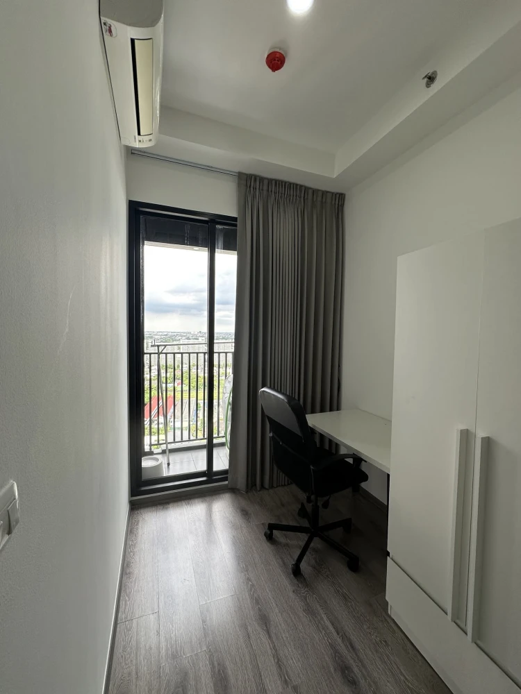 For rent: KnightsBridge Prime On-Nut, 1 bedroom, 1 bathroom. Great location, convenient transportation. Don't miss out!