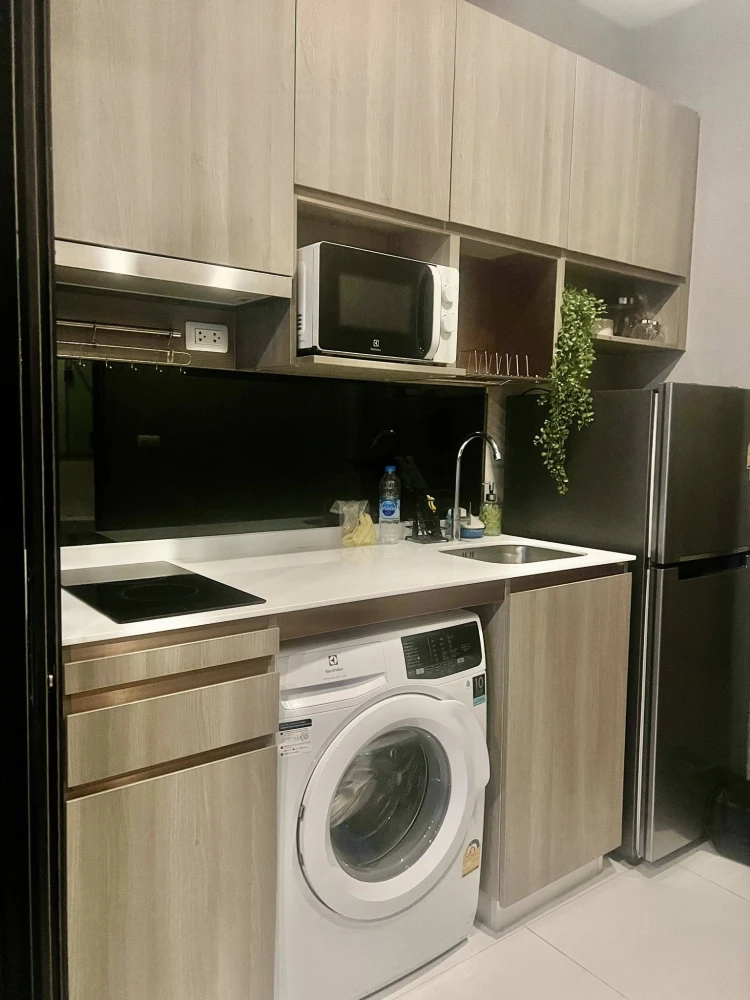 Knightsbridge Prime On-nut for rent, city view, BTS skytrain, no tall buildings blocking the view, quiet because it's on a high floor, very worth book