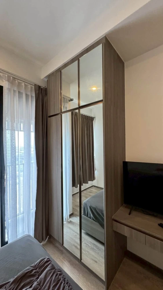 Studio apartment for rent at KnightsBridge Prime On-Nut. Fully furnished, just bring your bags and move in!