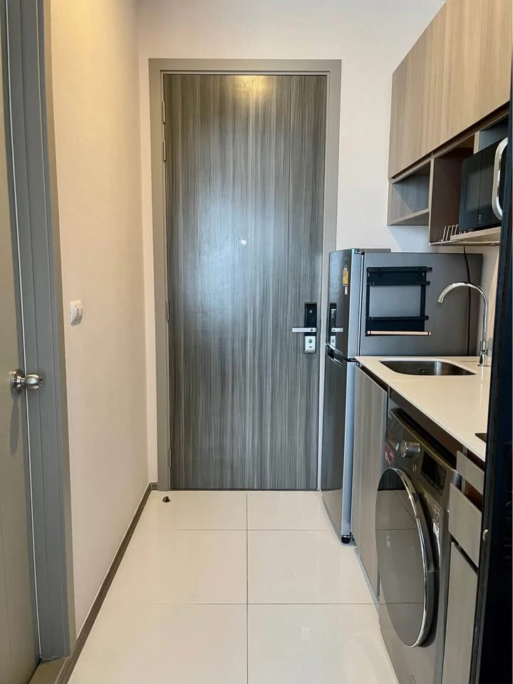 Knightsbridge Prime-Onnut studio apartment for rent. Coordinated interior design, fully furnished. Book now!