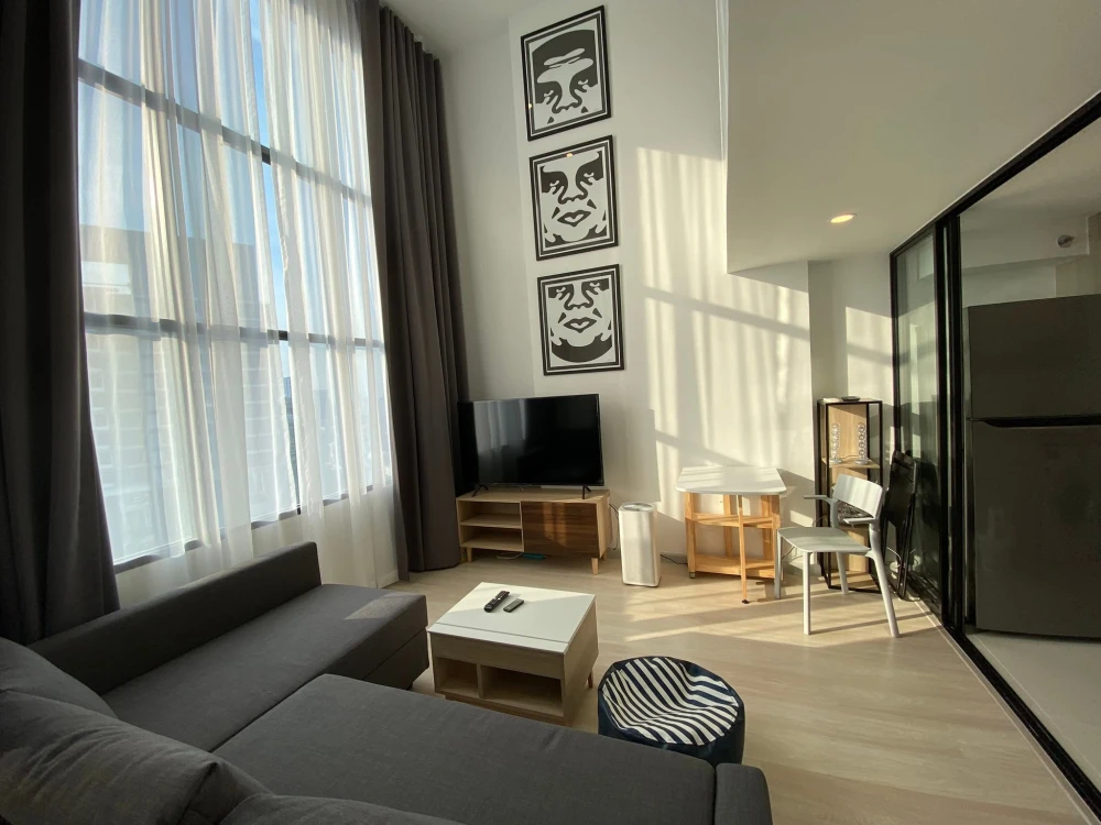 For rent: KnightsBridge Prime Sathorn, 36th floor, fully furnished unit. Very comfortable and ready to move in. Book now, don't wait!