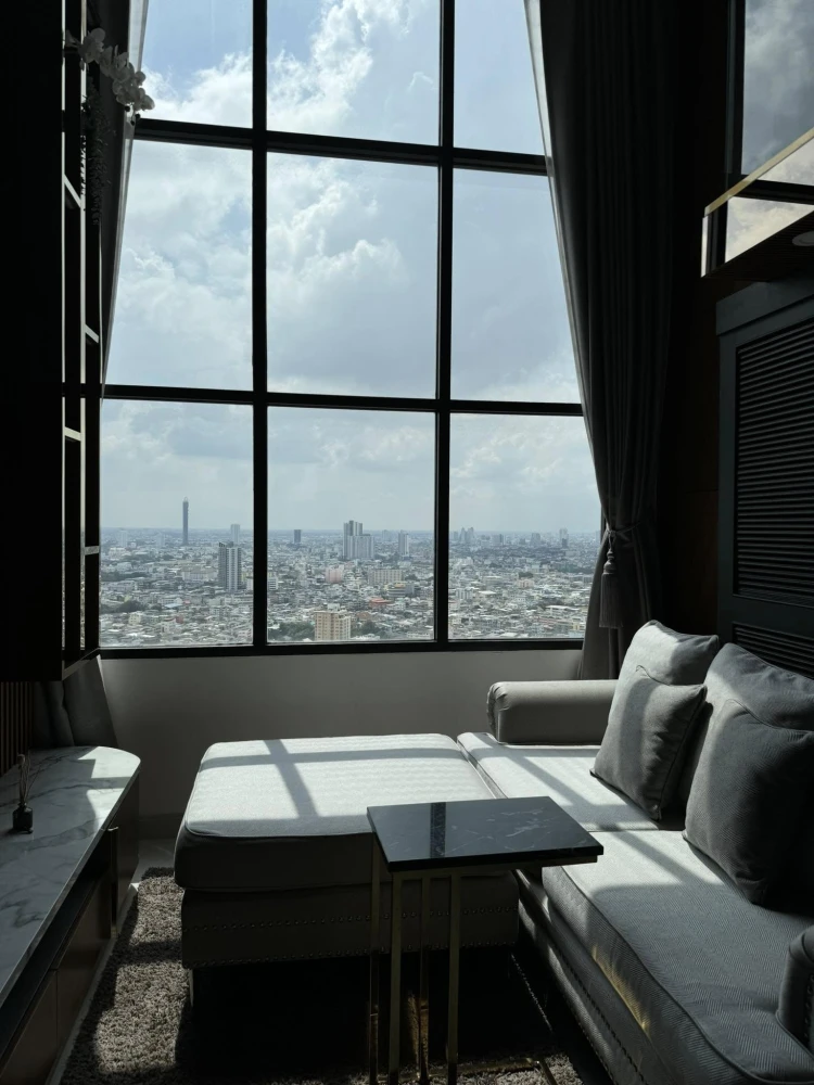 For rent: Knightsbridge Prime Sathorn, very high floor, beautifully decorated built-in throughout the room, beautiful view, not blocked, book now.
