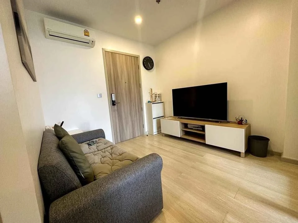 KnightsBridge Prime Sathorn for rent, high floor, furnished + appliances, reserve now.