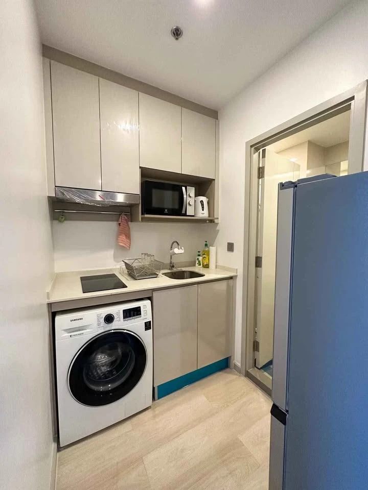 KnightsBridge Prime Sathorn for rent, high floor, furnished + appliances, reserve now.