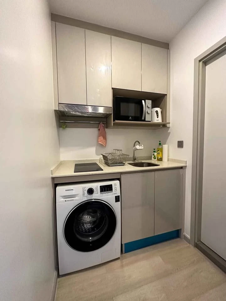 KnightsBridge Prime Sathorn for rent, high floor, furnished + appliances, reserve now.