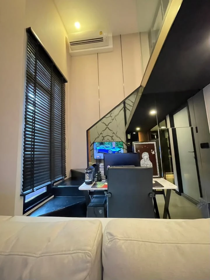 Knightsbridge Prime Sathorn, high floor, ready to move in, spacious and comfortable. Hurry and book now, don't miss out!