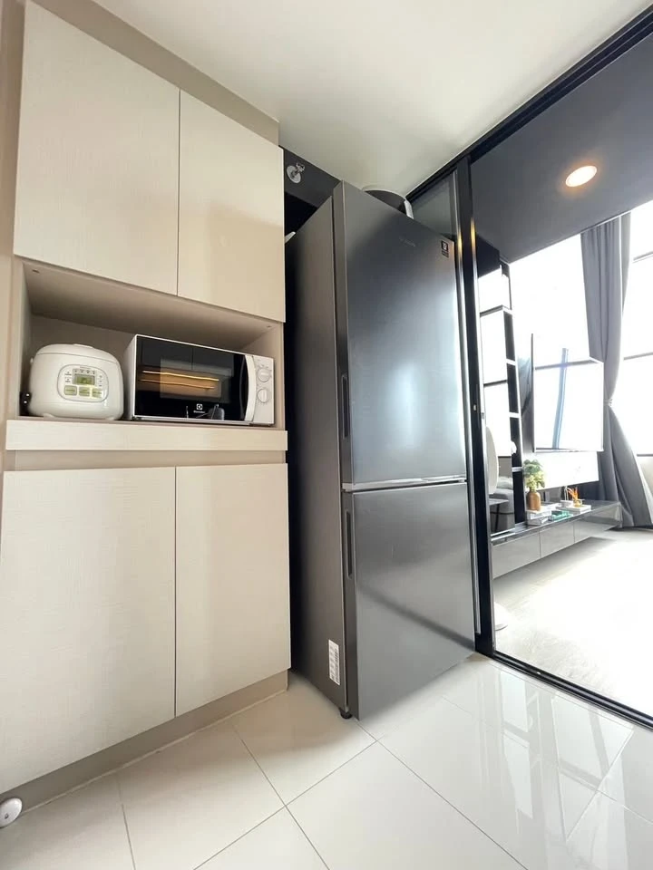 Knightsbridge Prime Sathorn, high floor, ready to move in, spacious and comfortable. Hurry and book now, don't miss out!
