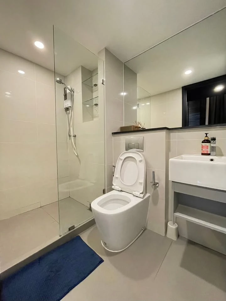 Knightsbridge Prime Sathorn, high floor, ready to move in, spacious and comfortable. Hurry and book now, don't miss out!