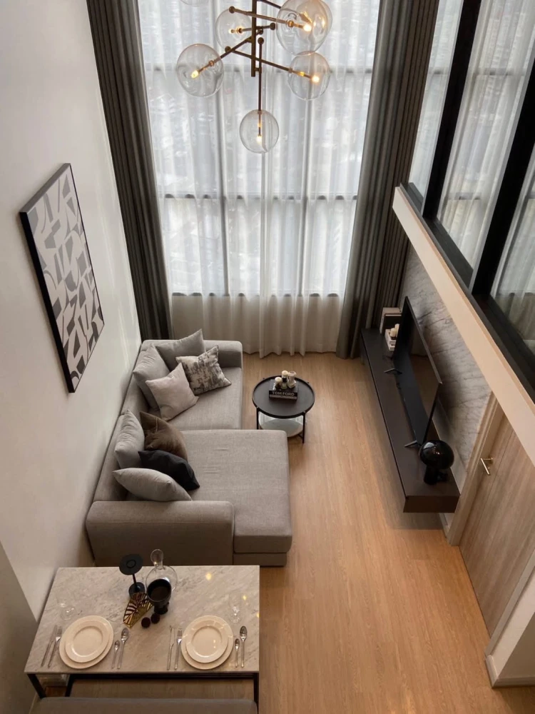 Knightsbridge Prime Sathorn for rent, very high floor room, decorated in Modern Contemporary style, must reserve.