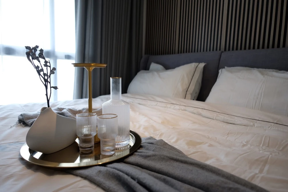Knightsbridge Prime Sathorn for rent, very high floor room, decorated in Modern Contemporary style, must reserve.