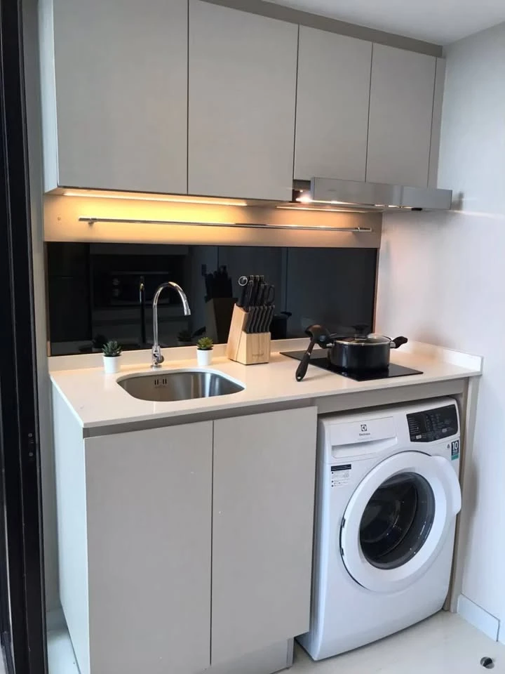 For rent: KnightsBridge Prime Sathorn. High ceilings, spacious feel, fully furnished, beautiful view. Book now!