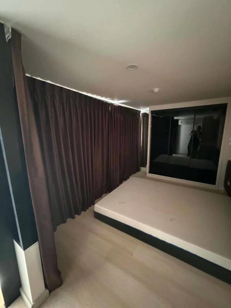 For rent: KnightsBridge Prime Sathorn, high ceilings, spacious, fully furnished, prime location, beautiful view. Book now!