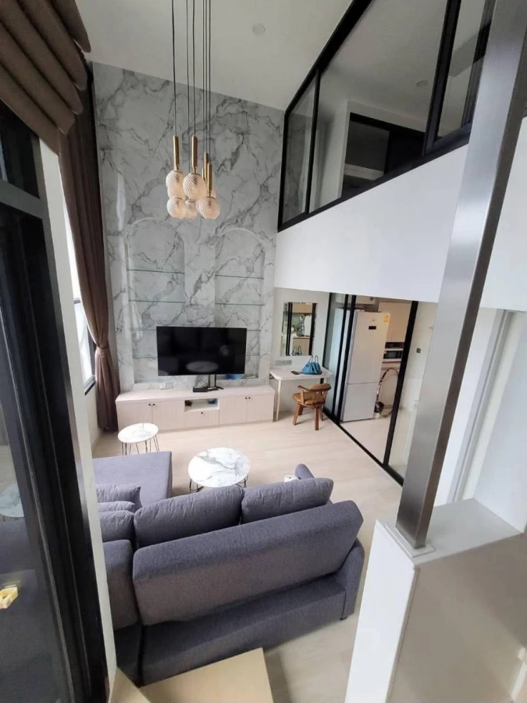 For rent: KnightsBridge Prime Sathorn, high ceilings, spacious, fully furnished, prime location, beautiful view. Book now!