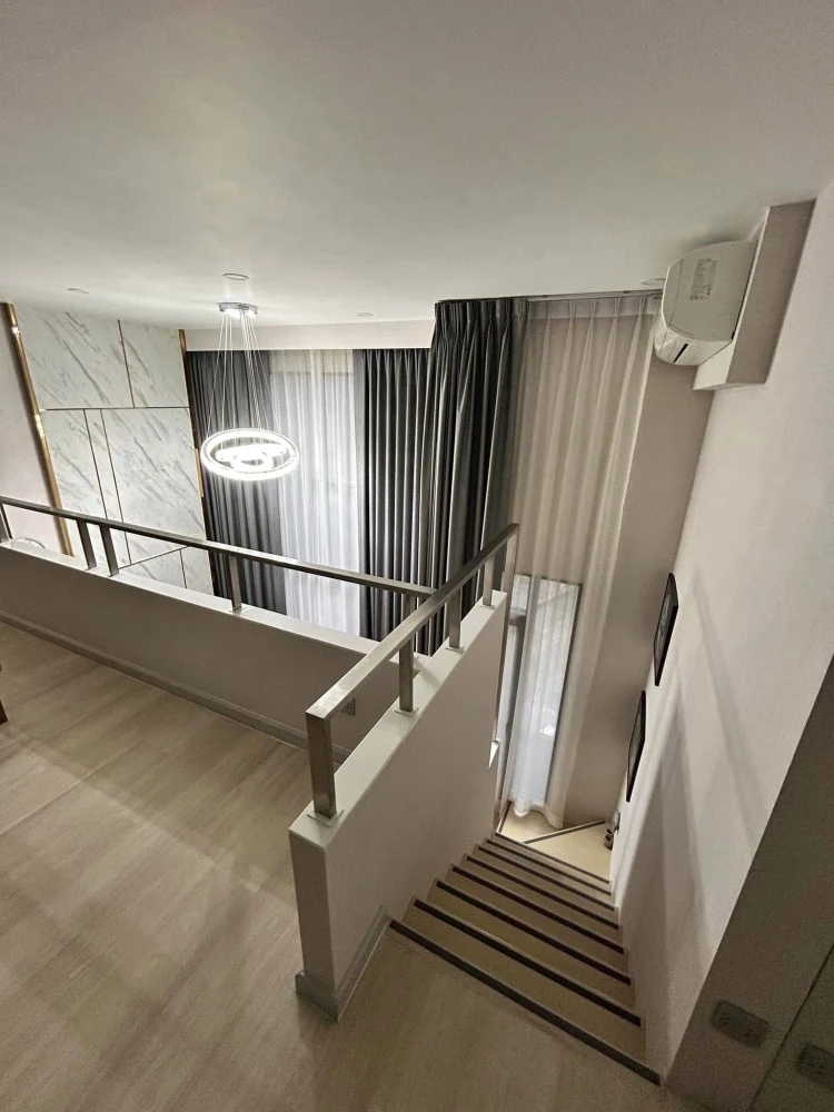 For rent:KnightsBridge Prime Sathorn.Beautifully decorated unit with a stunning color scheme and high-quality built-in furniture.Amazing view. Booknow