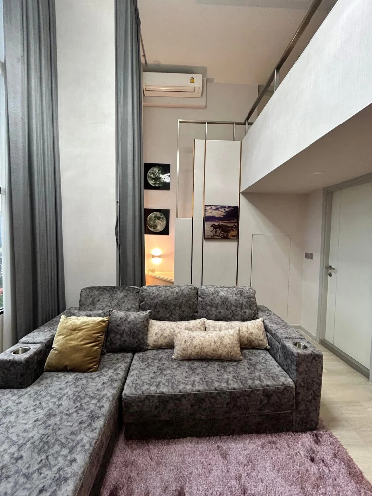 For rent:KnightsBridge Prime Sathorn.Beautifully decorated unit with a stunning color scheme and high-quality built-in furniture.Amazing view. Booknow