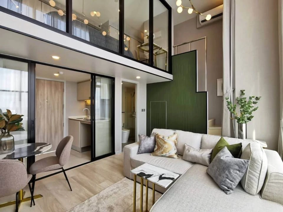 For rent: KnightsBridge Prime Sathorn, beautifully decorated room, high ceiling, airy, fully furnished, book now.