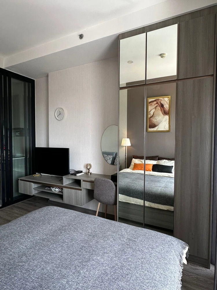 ให้เช่า KnightsBridge Prime อ่อนนุช ชั้นสูง วิวเมืองสวย โปร่งสบาย เพดานสูง 3 เมตร ให้ความรู้สึกกว้างและโล่งเป็นพิเศษ