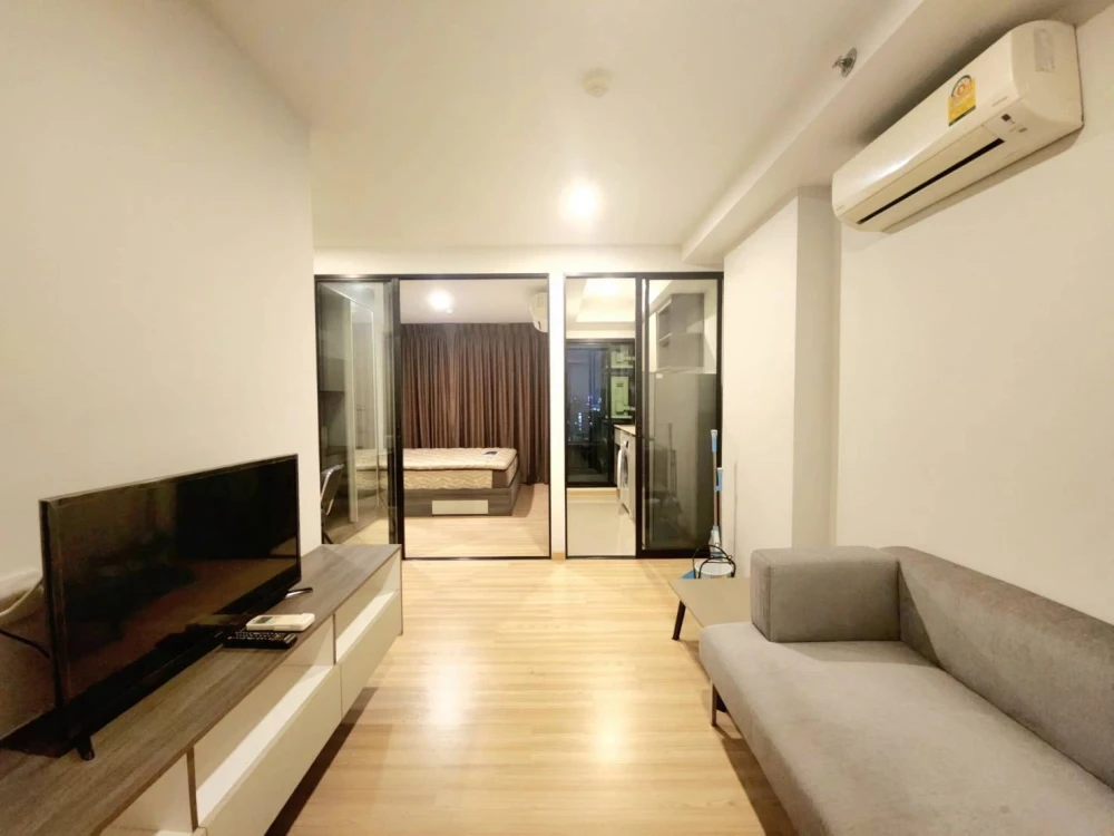 For rent: Knightsbridge SkyCity, Saphan Mai. Beautiful room with great view, fully furnished and equipped with appliances. Just bring your belongings