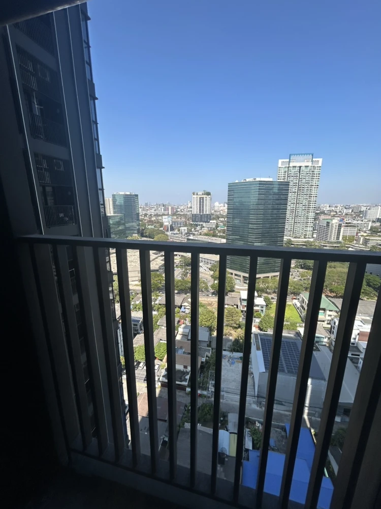 For rent: KnightsBridge Space Rachayothin. Spacious room with high ceilings, fully furnished, and beautiful view. Book now!