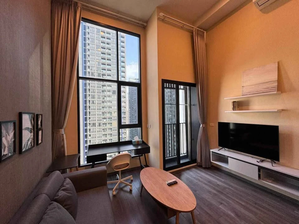 Knightsbridge Space Rama 9 for rent, Duplex room, modern style decoration, fully furnished, just bring your own luggage and move in.