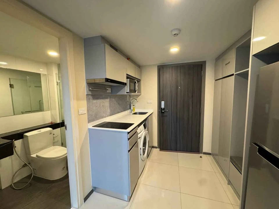 Knightsbridge Space Rama 9 for rent, Duplex room, modern style decoration, fully furnished, just bring your own luggage and move in.