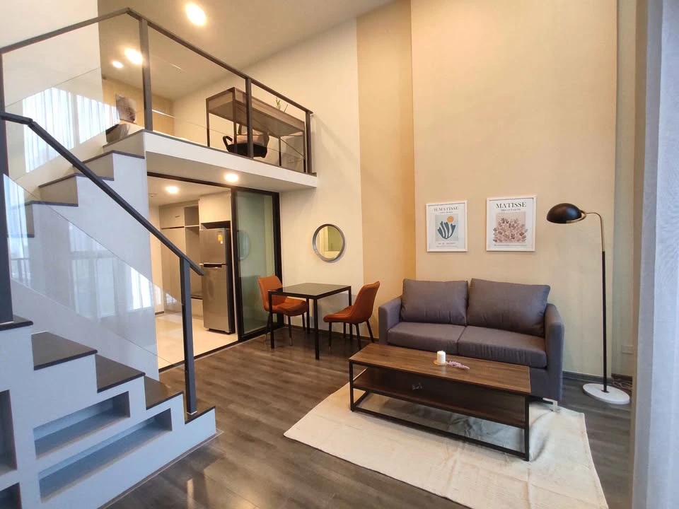 KnightsBridge Space Rama 9 for rent, a comfortable room with high ceilings, airy and spacious, fully furnished, beautiful view, reserve now!