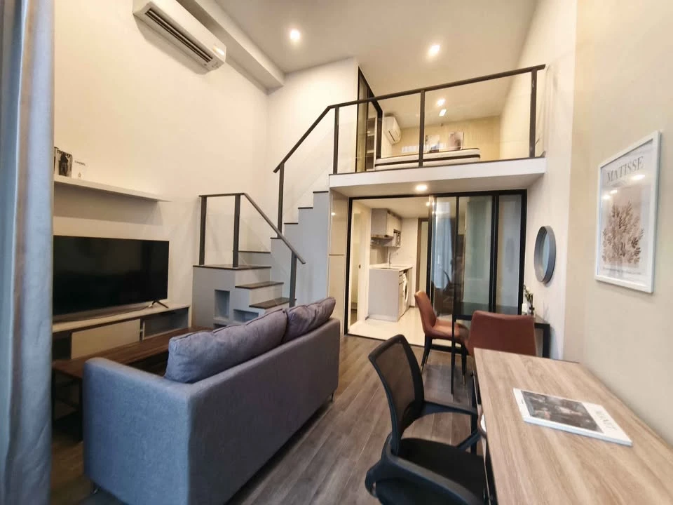 KnightsBridge Space Rama 9 for rent, a comfortable room with high ceilings, airy and spacious, fully furnished, beautiful view, reserve now!