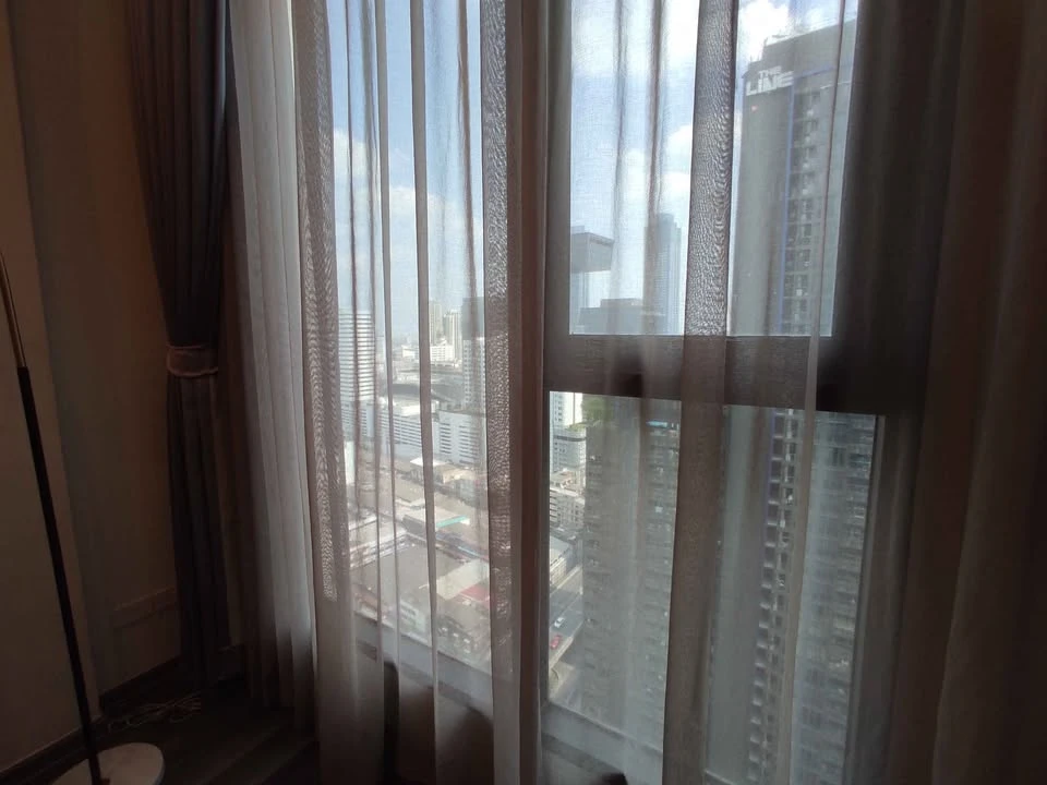 KnightsBridge Space Rama 9 for rent, a comfortable room with high ceilings, airy and spacious, fully furnished, beautiful view, reserve now!