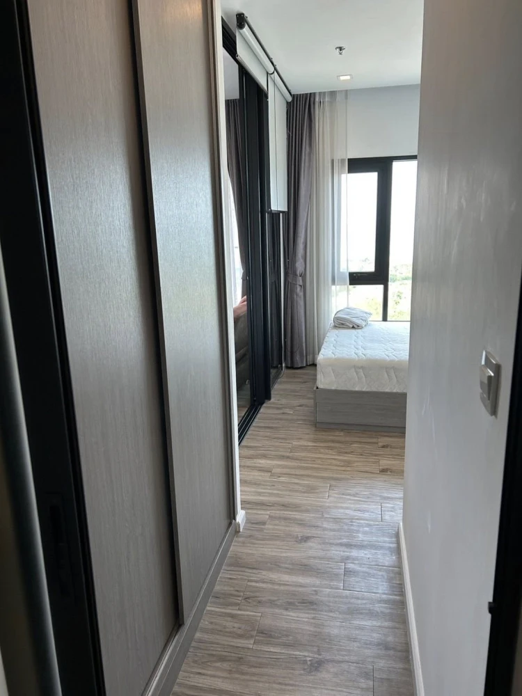 For rent: KnightsBridge the Ocean Sriracha, 17th floor, beautiful sea view, fully furnished, must reserve.