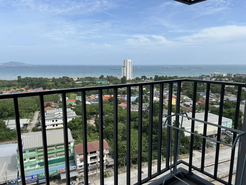 For rent: KnightsBridge the Ocean Sriracha, 17th floor, beautiful sea view, fully furnished, must reserve.