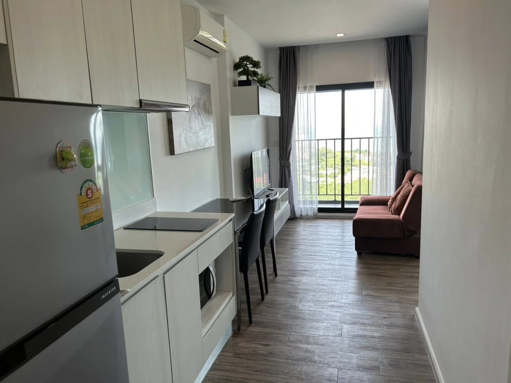 For rent: KnightsBridge the Ocean Sriracha, 17th floor, beautiful sea view, fully furnished, must reserve.