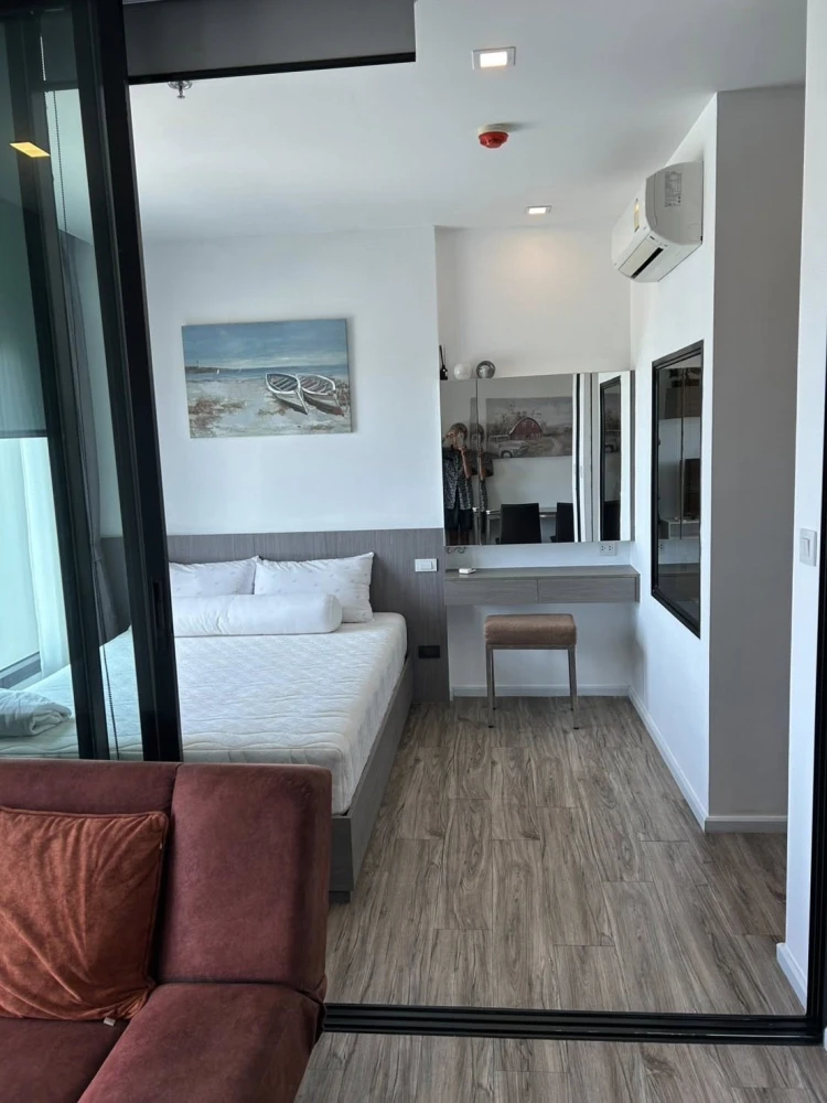 For rent: KnightsBridge the Ocean Sriracha, 17th floor, beautiful sea view, fully furnished, must reserve.
