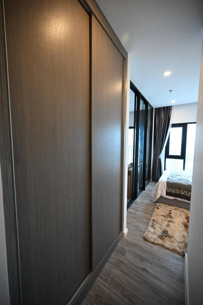 For rent: Knightsbridge the Ocean Sriracha, 20th floor, decorated in Japanese style, with a stunning sea view from the highest angle. You must get it!