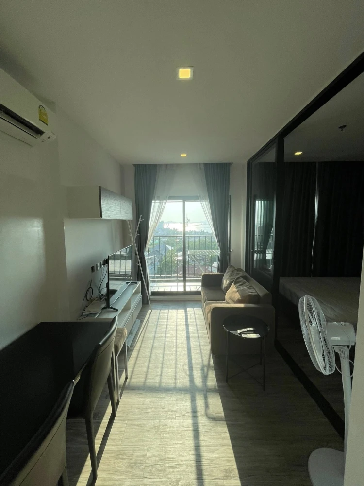 For rent: KnightsBridge The Ocean Sriracha. Spacious room with ample living space, complete amenities, and stunning ocean views. Don't miss out!