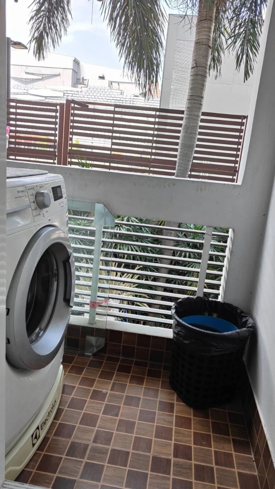 For rent Kris Garden, a nice room, comes with complete furniture and electrical appliances. Book now, don't miss it.