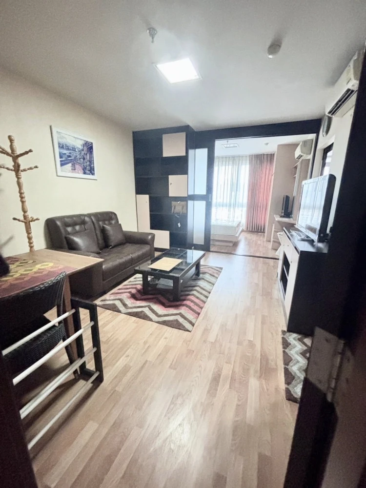 For rent: Ladda Condoview, a nice room, good location, comes with complete facilities, beautiful view, not blocked, reserve now.