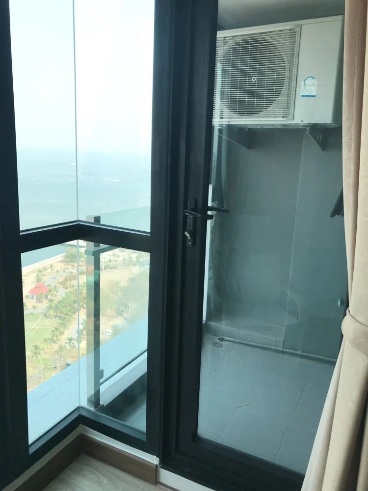 For rent: Ladda Plus Sriracha studio apartment, fully furnished with beautiful sea view. What are you waiting for?