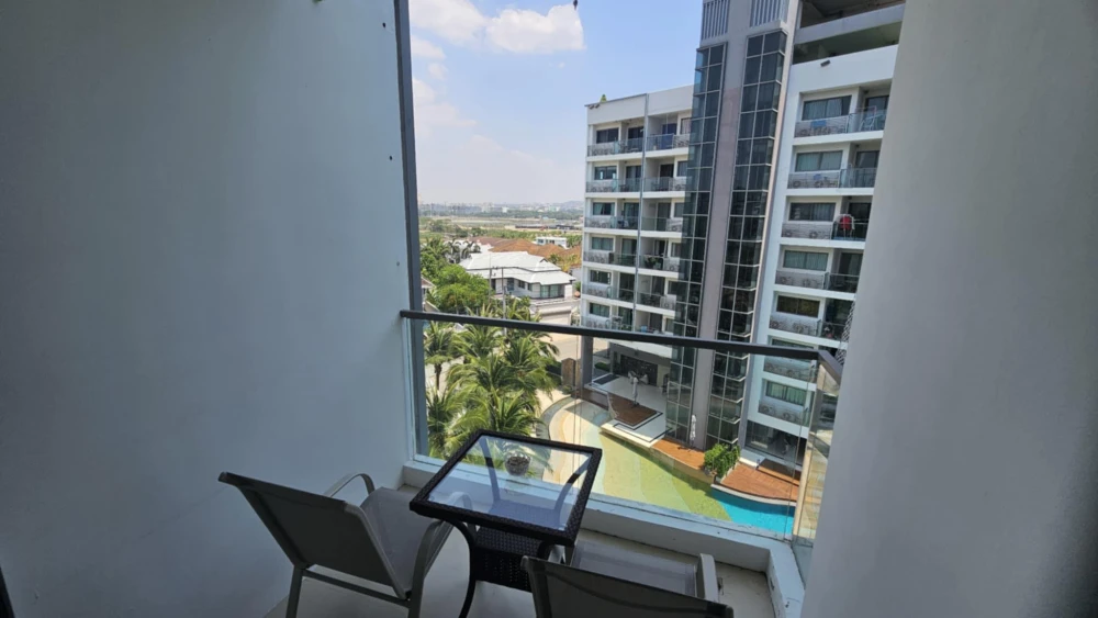 Laguna Beach Resort Jomtien for rent, 6th floor, fully furnished, nice to live in, reserve now, urgent.