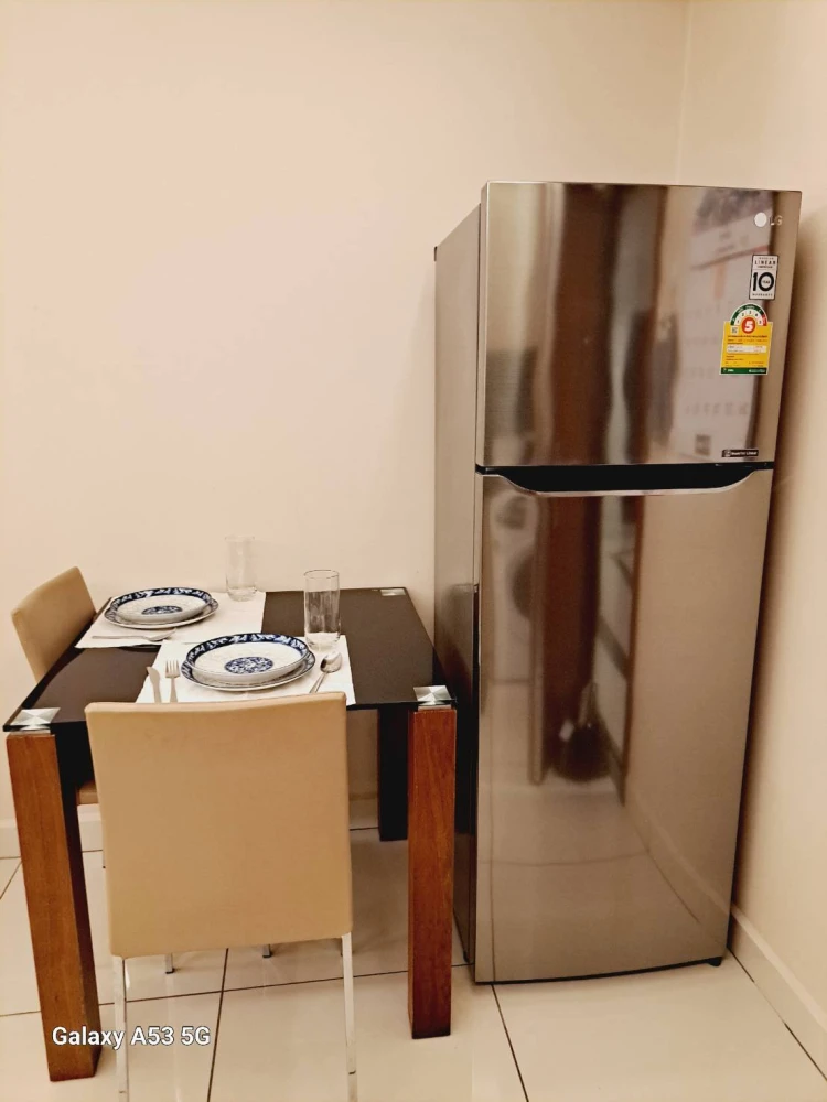 Laguna Beach Resort Jomtien for rent, nice room, comes with furniture and washing machine. Good like this, hurry and reserve now.