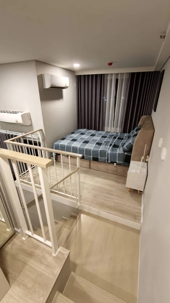 For rent: Landmark @Grand Station, double-volume unit (giving the feeling of being on approximately the 20th floor). Just bring your belongings and mo