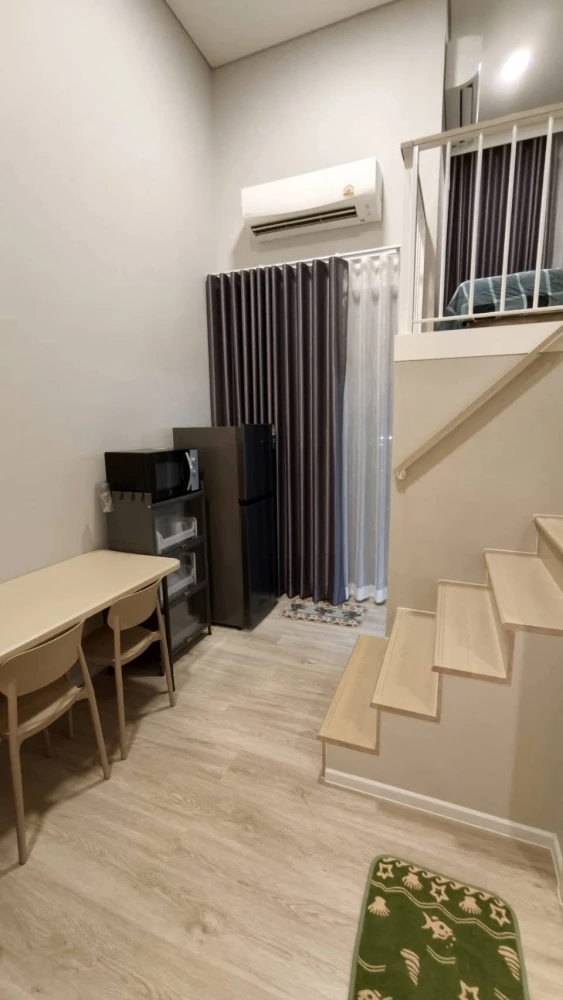 For rent: Landmark @Grand Station, double-volume unit (giving the feeling of being on approximately the 20th floor). Just bring your belongings and mo