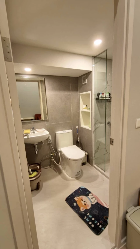 For rent: Landmark @Grand Station, double-volume unit (giving the feeling of being on approximately the 20th floor). Just bring your belongings and mo