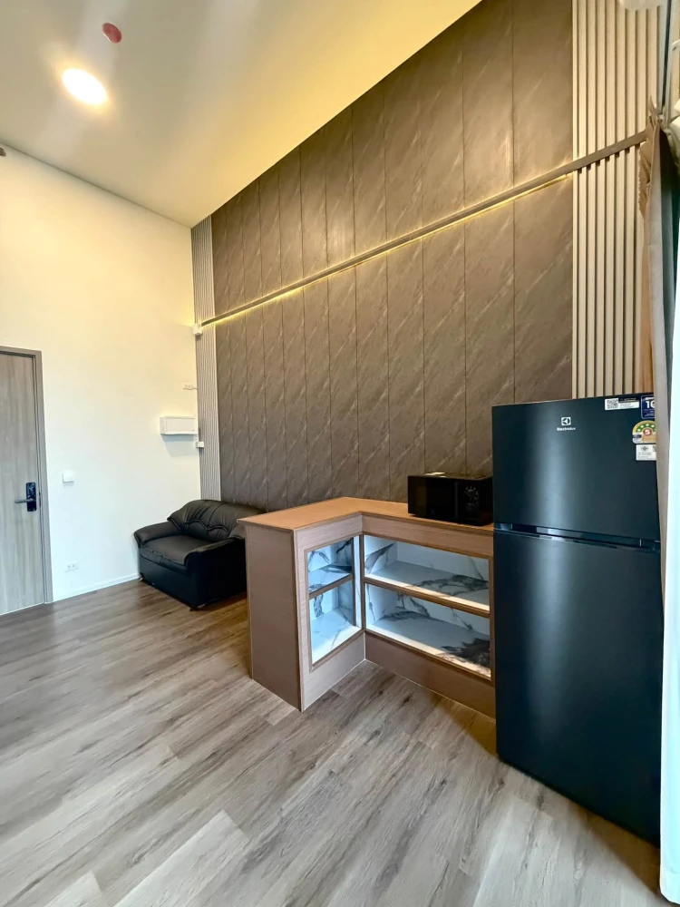 For Rent: Landmark @Grand Station – "Grand" unit on a high floor, north-facing. Offers the best view in the entire condominium—don't miss out!