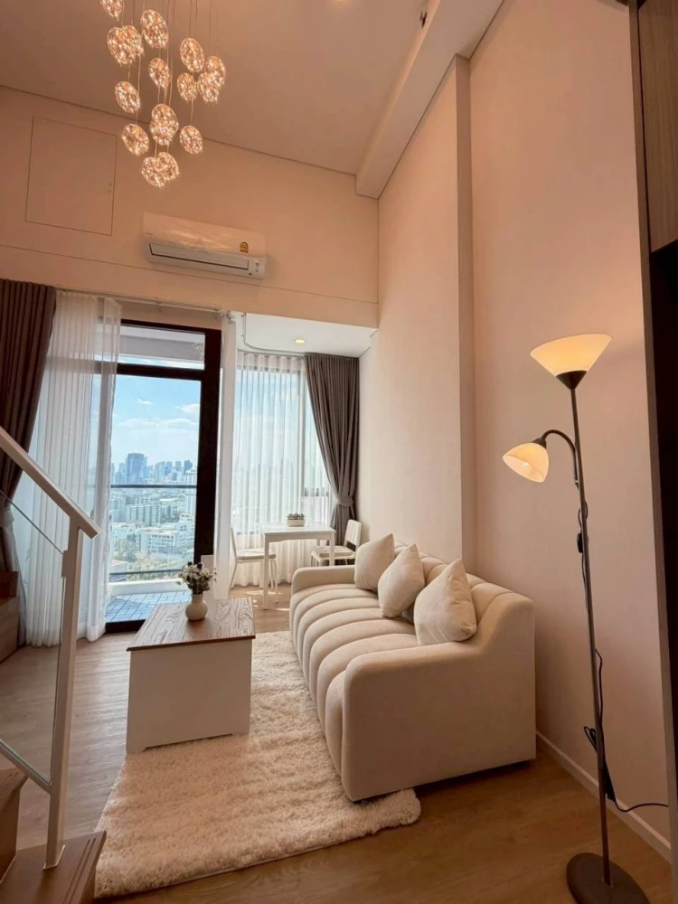 For rent: Landmark @MRTA Station, a 2-story duplex condo with high ceilings, spacious and comfortable. Move-in ready.