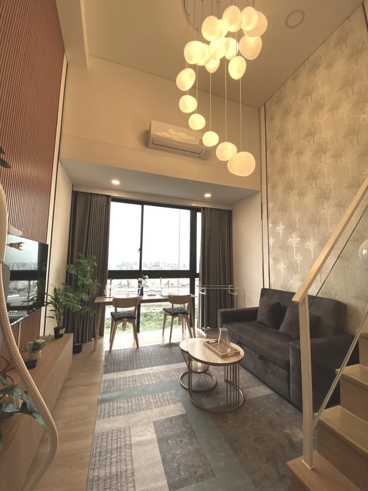 For Rent: Landmark @MRTA Station, 24th Floor. Pleasant, fully furnished unit—book now if interested.
