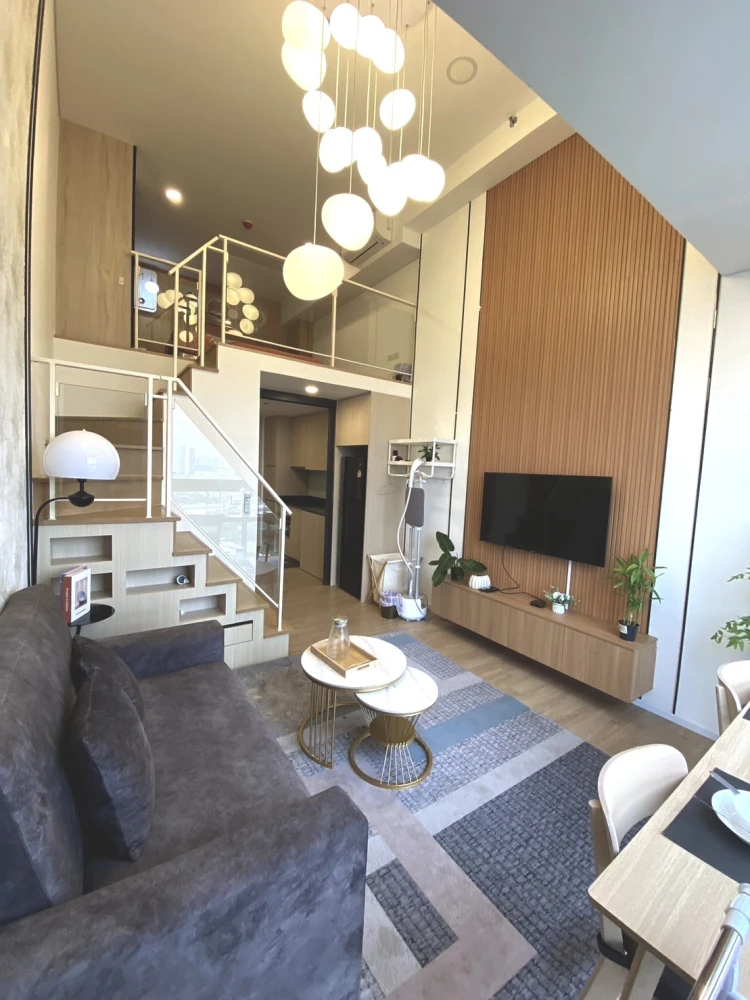 For Rent: Landmark @MRTA Station, 24th Floor. Pleasant, fully furnished unit—book now if interested.